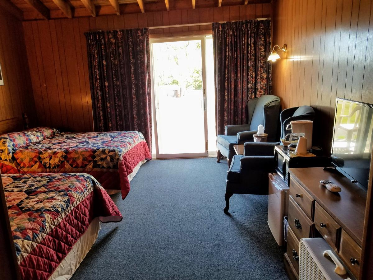 Smugglers Cove Inn Dayville Εξωτερικό φωτογραφία